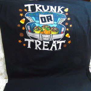 Gildan Brand tee shirt(178bost) nearly new condition no fade or wear